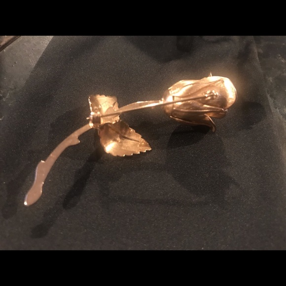 Vintage Giovanni Gold Rose Brooch. - Picture 5 of 7